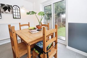 CHURCHILL CLOSE- click for photo gallery